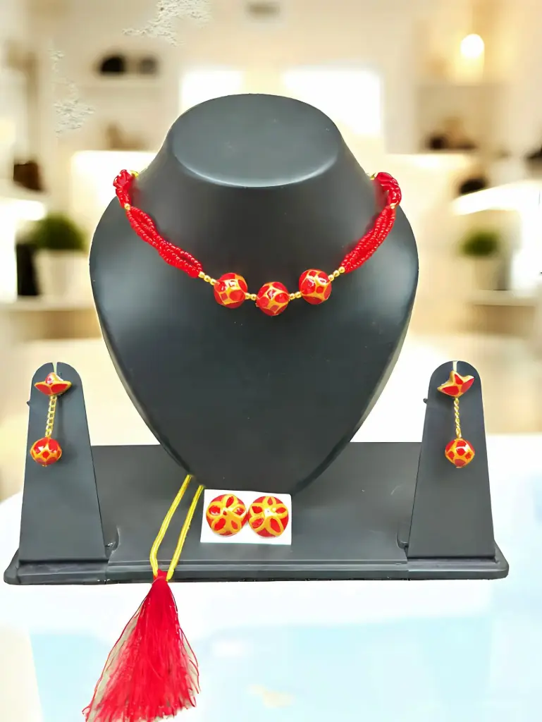 Bakhormoni Monimla set - Golden and Red combination with 2 earing set