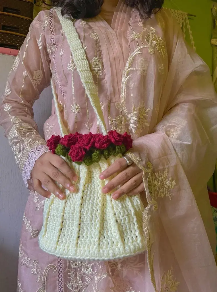 Vintage Rose Crochet Bag